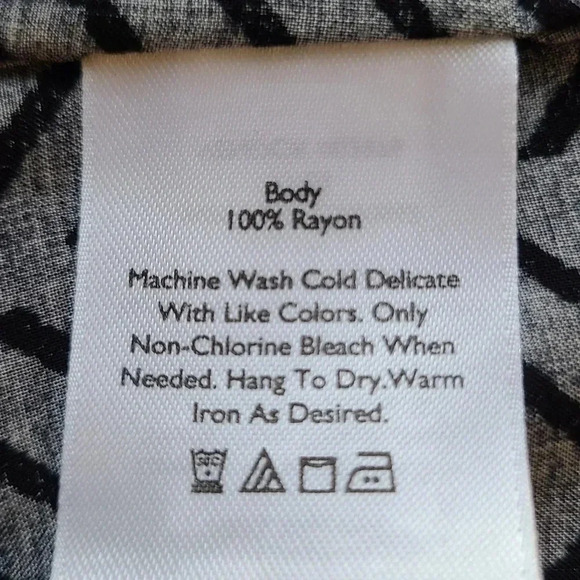 Eddie Bauer sleeveless rayon tank top - Picture 7 of 7